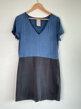 Dolan Tunic Dress Blue Black V Neck Short Sleeve Cupro/Tencel Soft Elevated M
